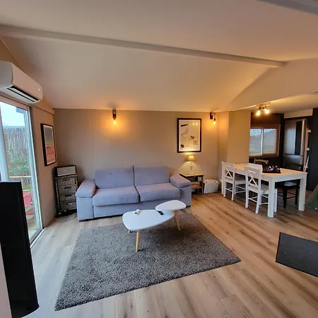 בקתה 47m2 Climatise, Piscine,linge Fourni